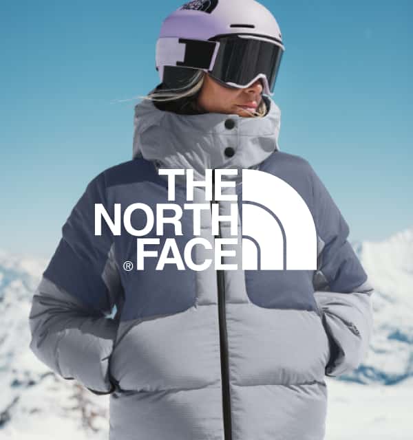 Skifahrerin und The North Face Logo